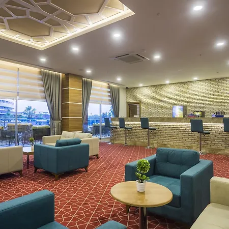 Hotel Lonicera & 5*