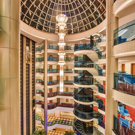 Lonicera & Hotel 5*
