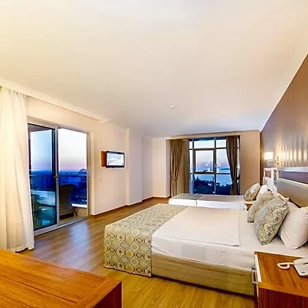 Lonicera & Hotel 5*