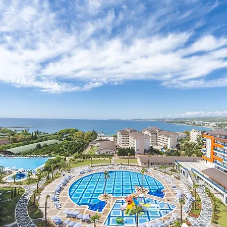 Lonicera World Resort&spa - Ultra Hotell