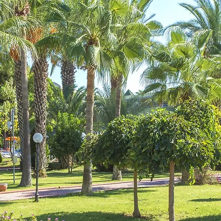 Lonicera World Resort&spa - Ultra Avsallar