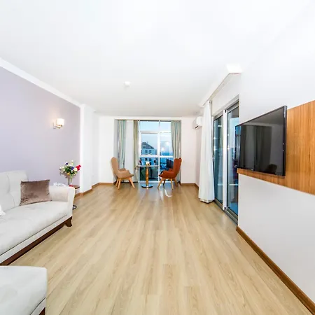 Hotel Lonicera &